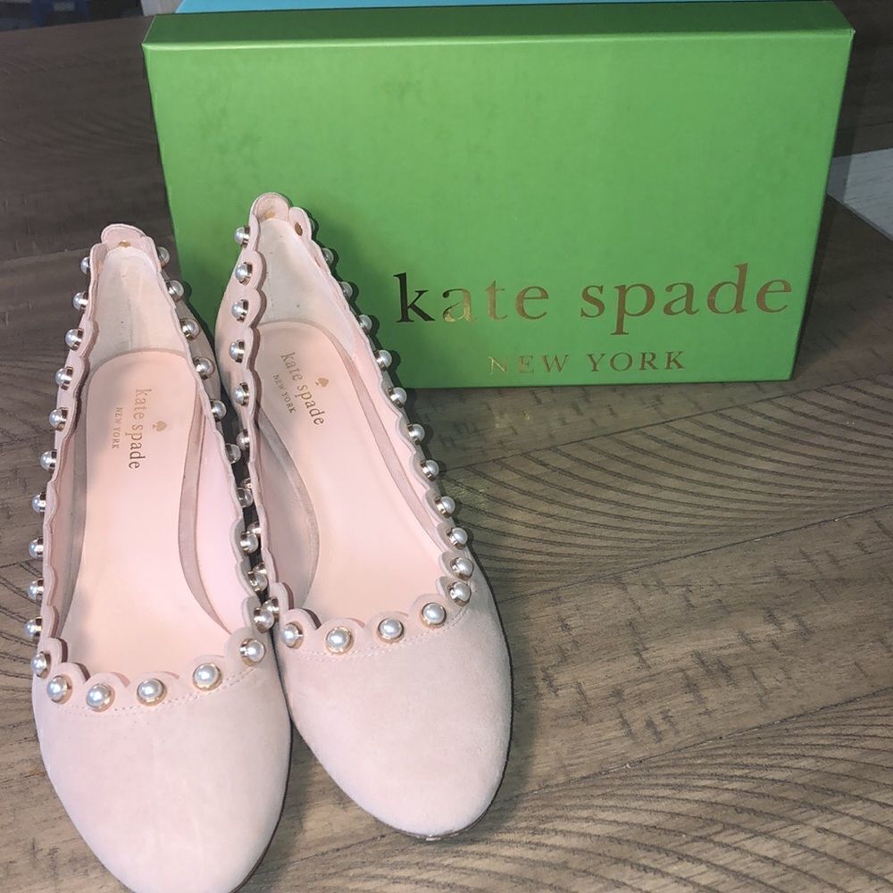 Kate Spade ♠️ Maeve Pearl 2” Solid Heel Pumps in Fawn colored Soft Suede in Box